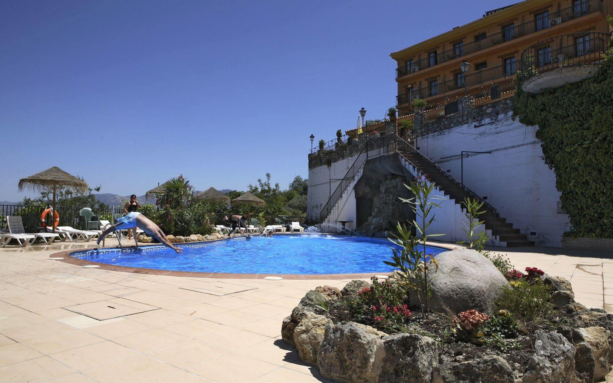 Apartamentos San Pedro ลาอิรูลา ภายนอก รูปภาพ